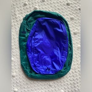 baggu packing cubes in lake